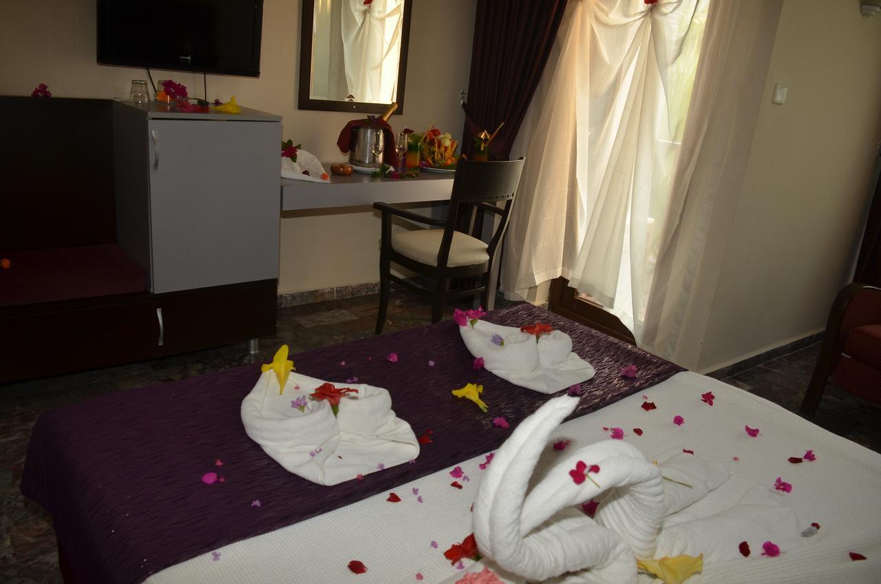 Club Akman Beach Camyuva Room photo