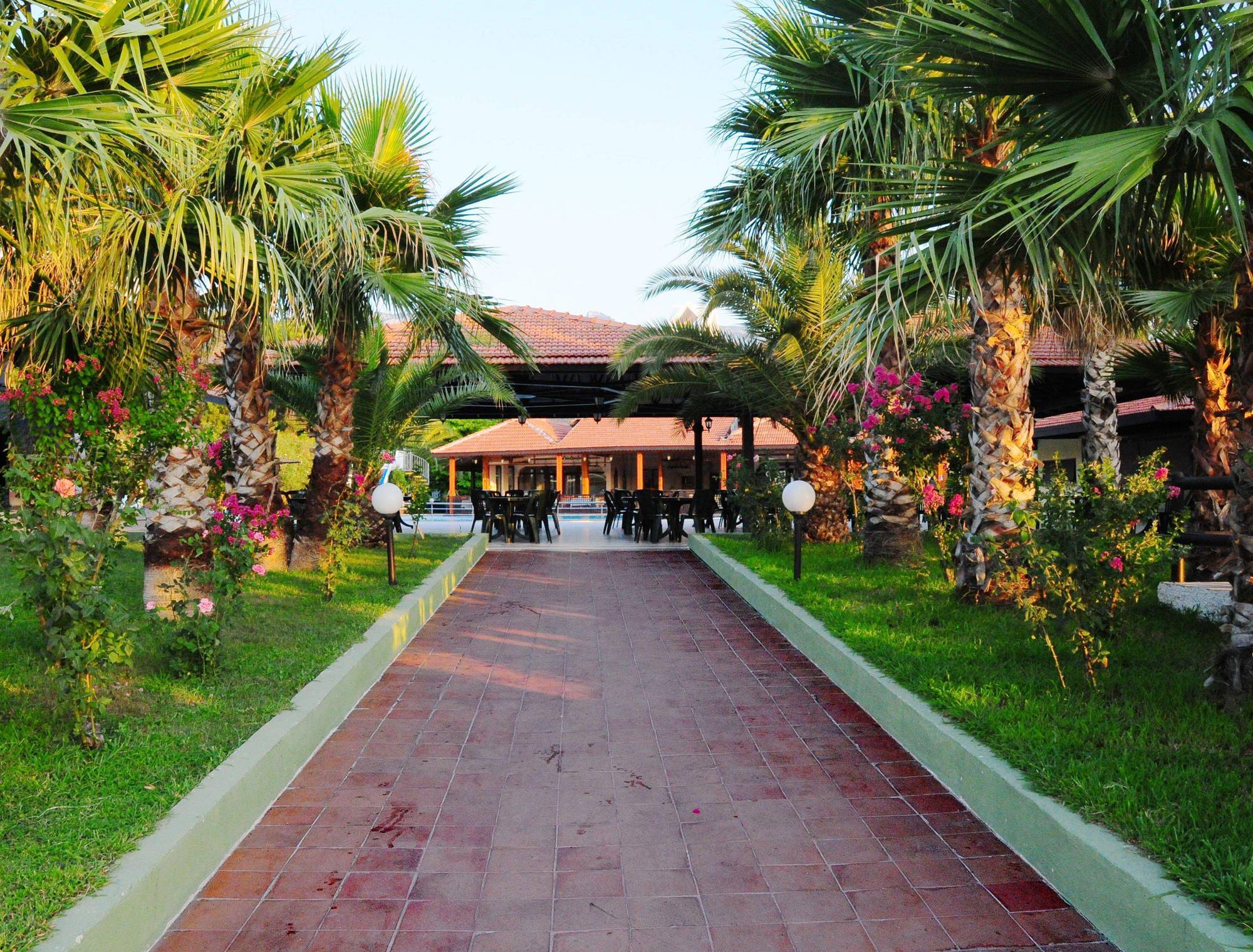 Club Akman Beach Camyuva Exterior photo